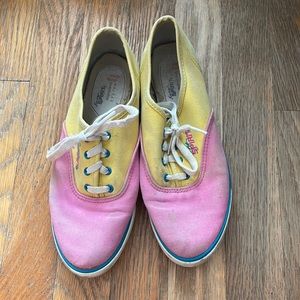 Vintage easy spirit sneakers.